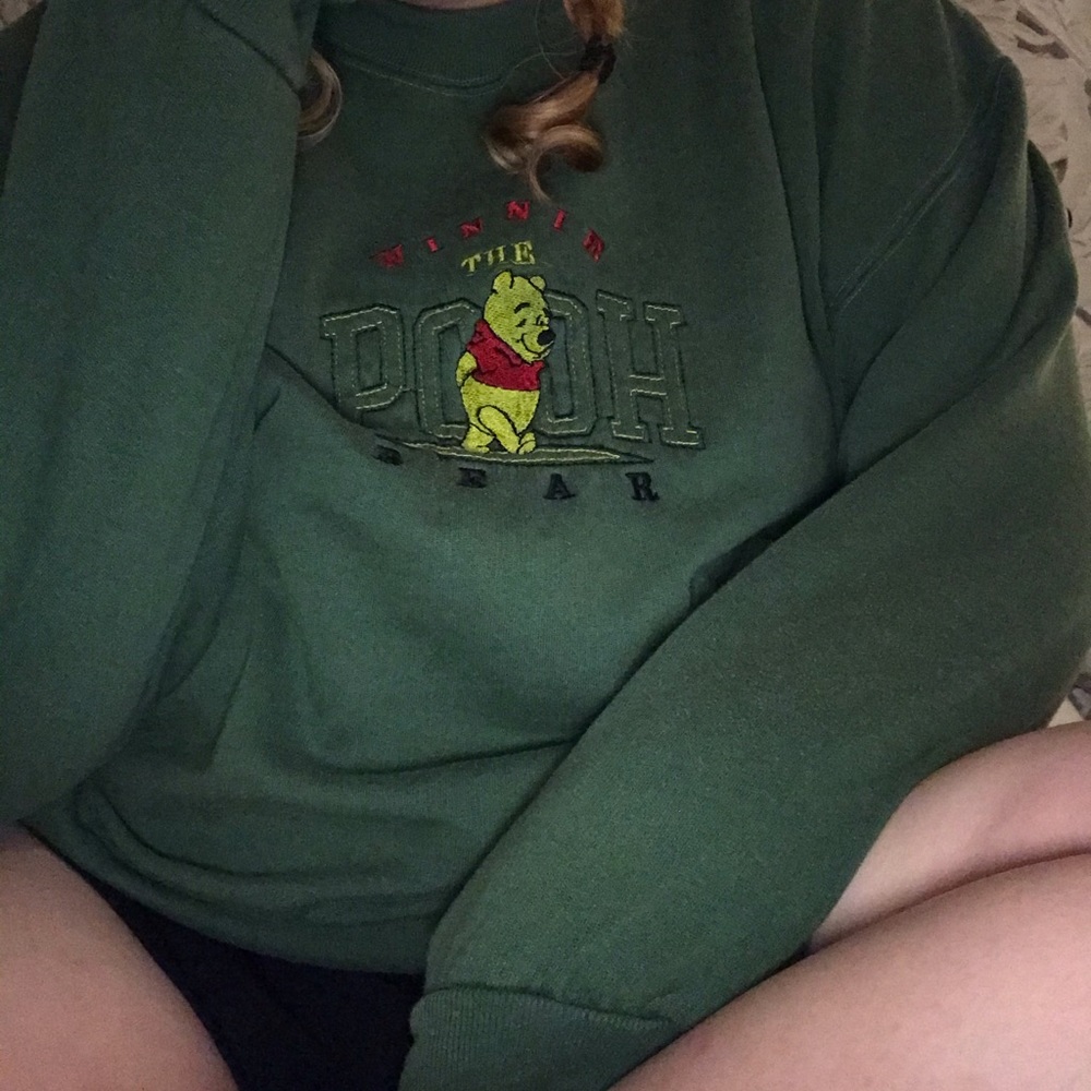 WINNIE THE POOH 🍯 vtg sweatshirt